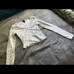 White long sleeve crop top